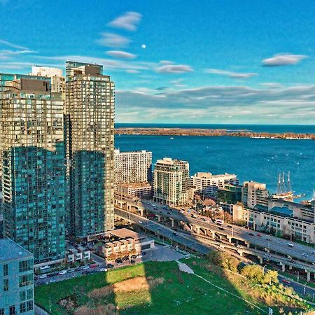 Guestic At Cityplace - Lake View & One Free Parking Τορόντο Εξωτερικό φωτογραφία