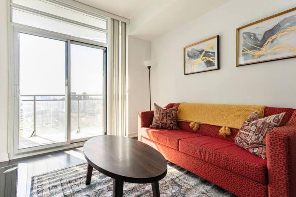 Guestic At Cityplace - Lake View & One Free Parking Τορόντο Εξωτερικό φωτογραφία